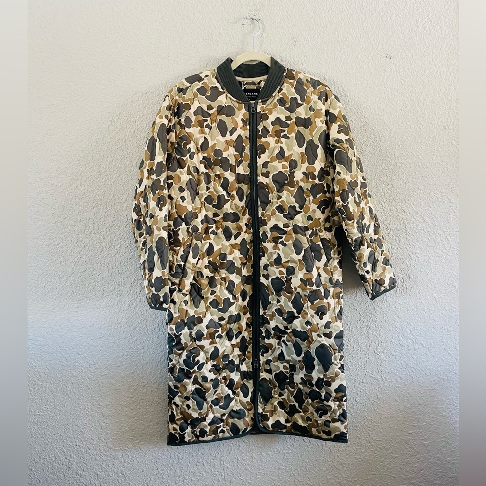 Everlane The ReNew Long Liner Puffer in Camo Print NWT